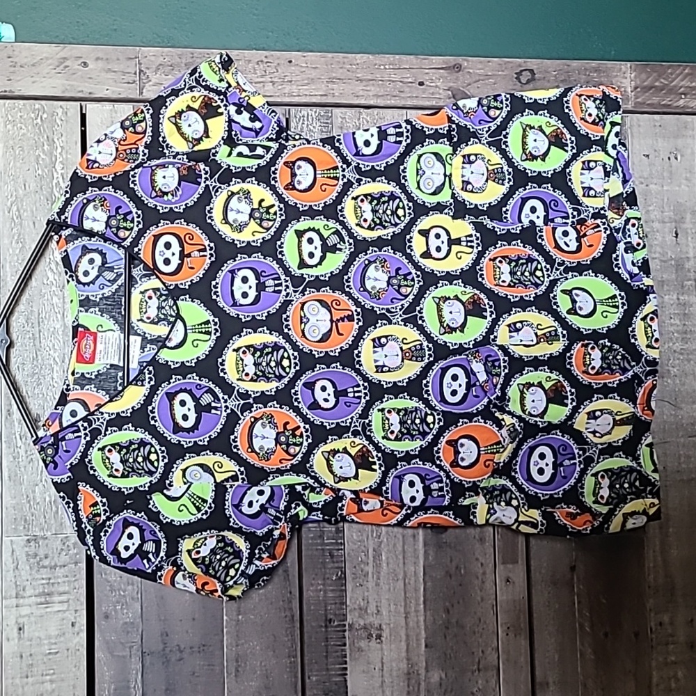 Dickies scrub top